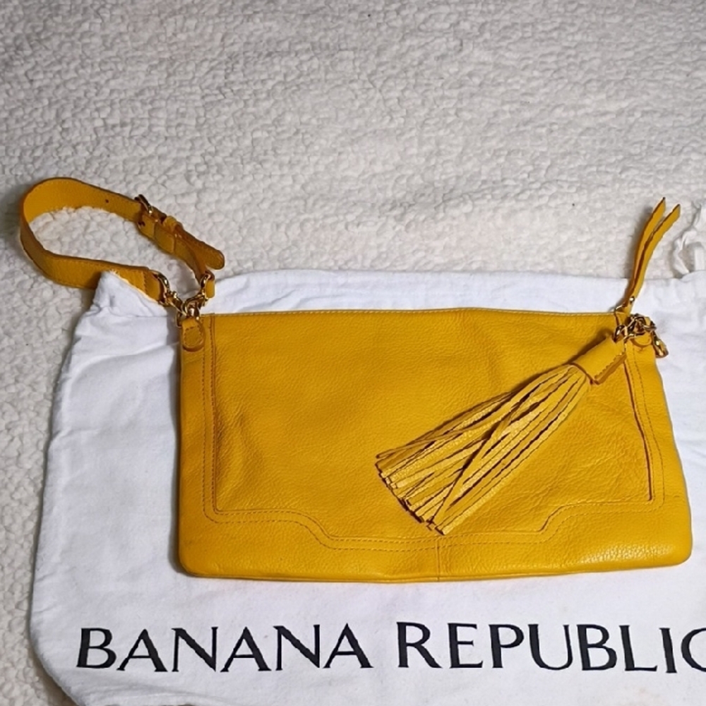 Banana Republic Mustard Leather Crossbody Bag - Picture 15 of 16